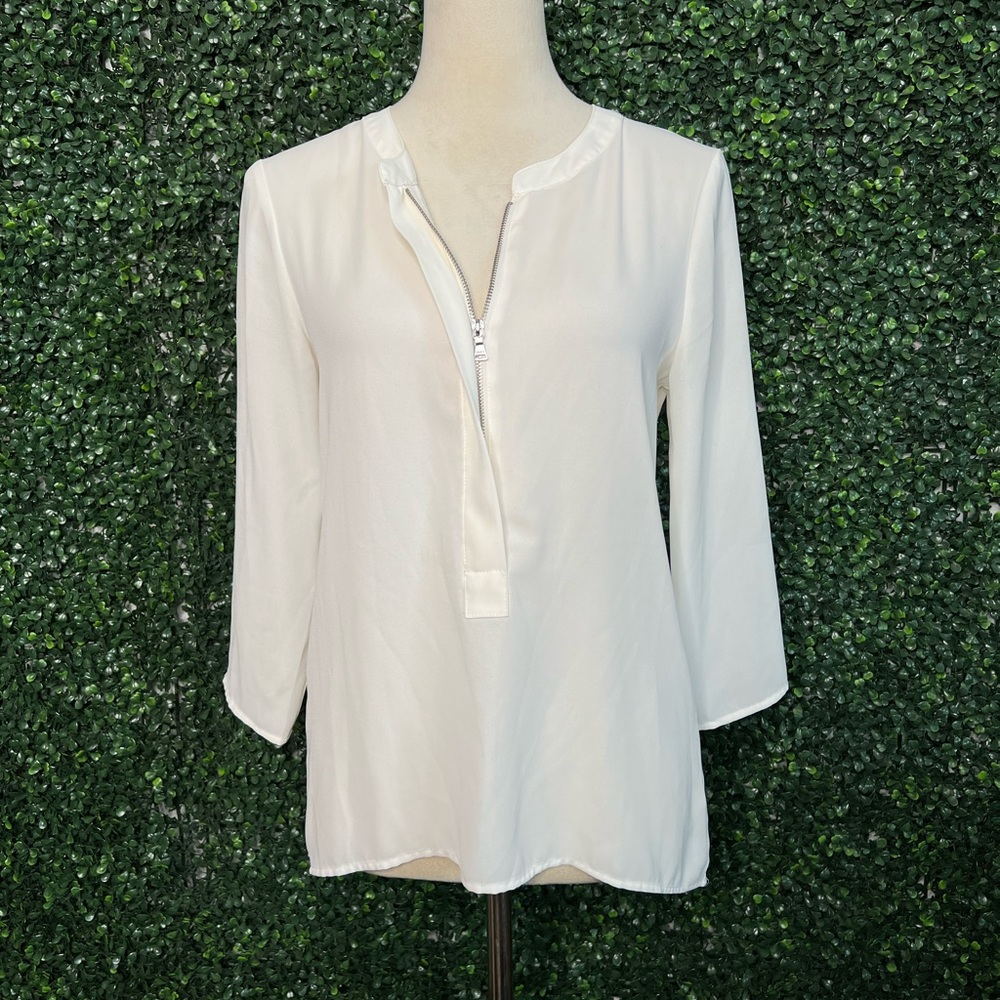 Express 3/4 Sleeve V-Neck Relaxed Fit Blouse Womens Size XS/Small/Medium